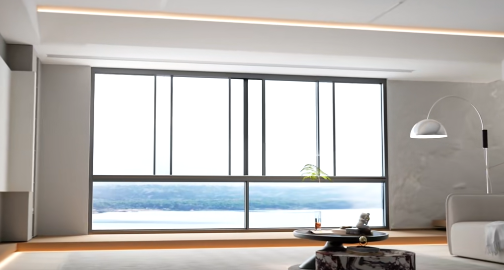 小户型封窗秘籍：选对门窗+合理隔断，轻松秒变通透大平层！
