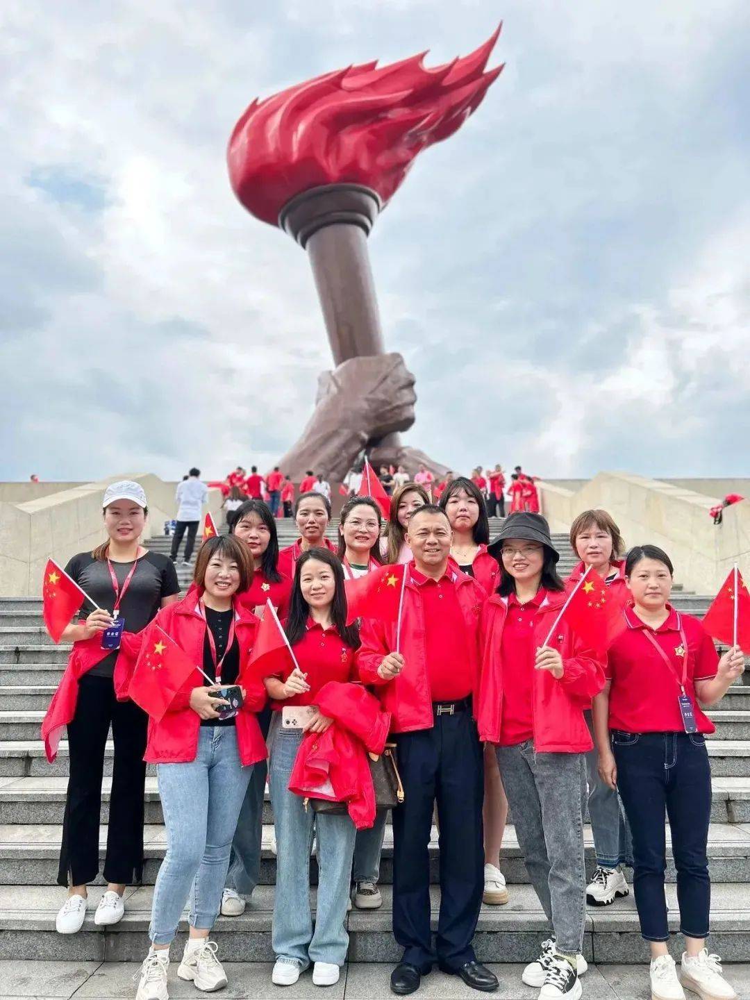 聚势燎原 再战新征程 | 2023富轩全屋门窗年中营销峰会圆满收官! 聚势燎原 再战新征程 | 2023富轩全屋门窗年中营销峰会圆满收官!